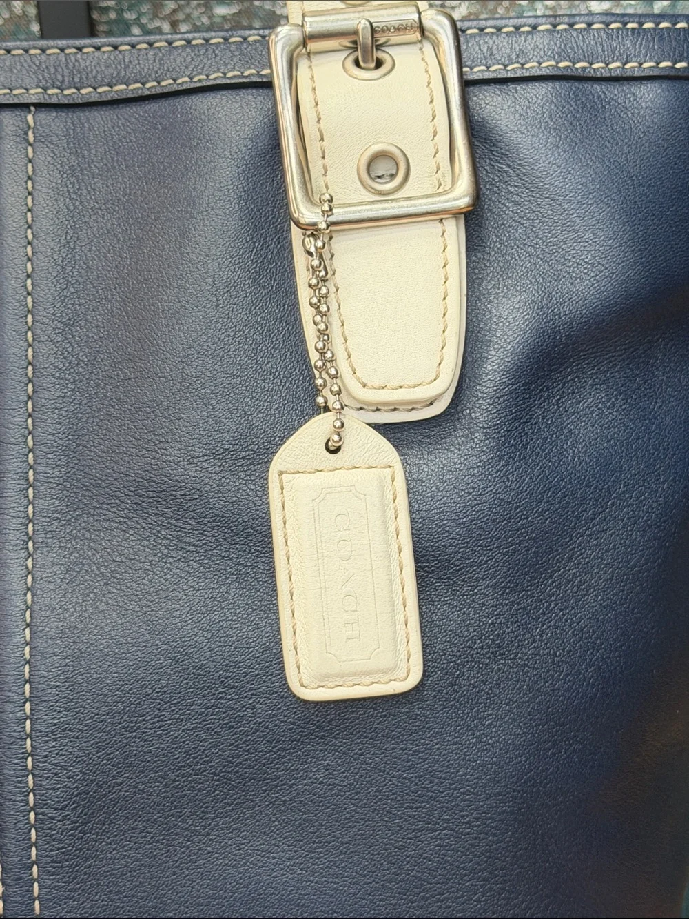 Coach Vintage 2005 Coastal Hampton Leather Tote Navy/White‎ Satchel (VGUC)